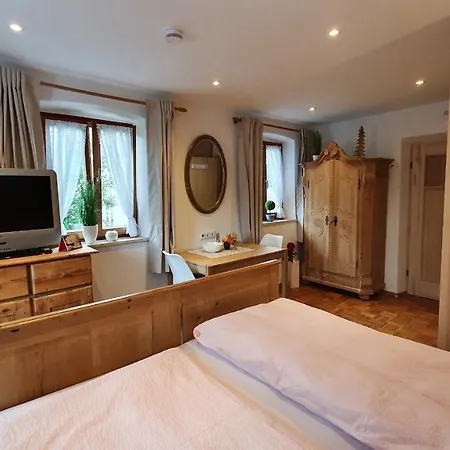 Gaestezimmer Rinser Apartmán *